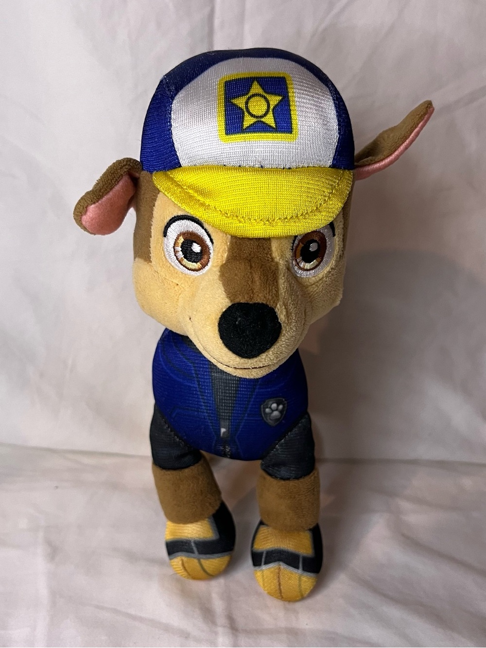 Spin Master Paw Patrol Big Truck Pups Chase Plush 8" Trucker Hat Star
